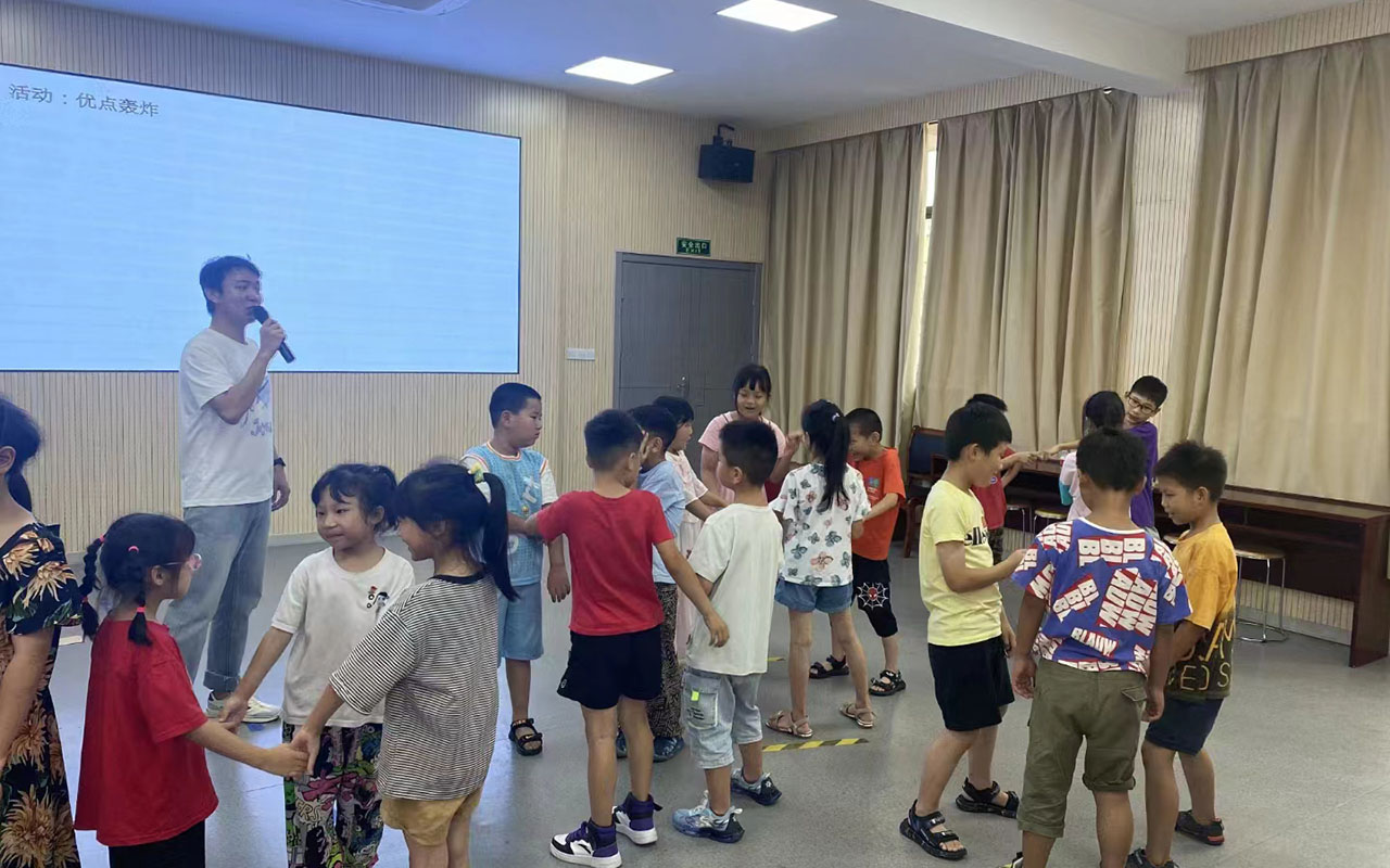 静海龙观乡中心学校